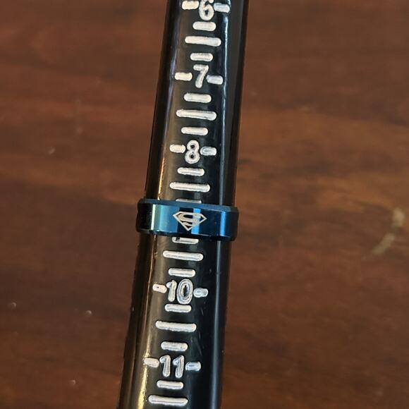 Lot Of 7 Stainless Steel Rings Sizes 9 To 12.5 Rainbow Superman - Picture 11 of 15